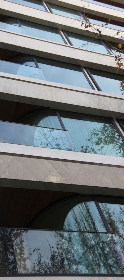 سازه های شیشه ای